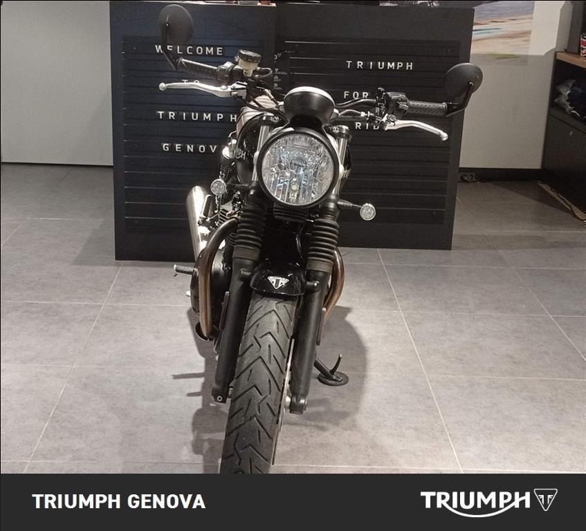 TRIUMPH Street Twin 900 