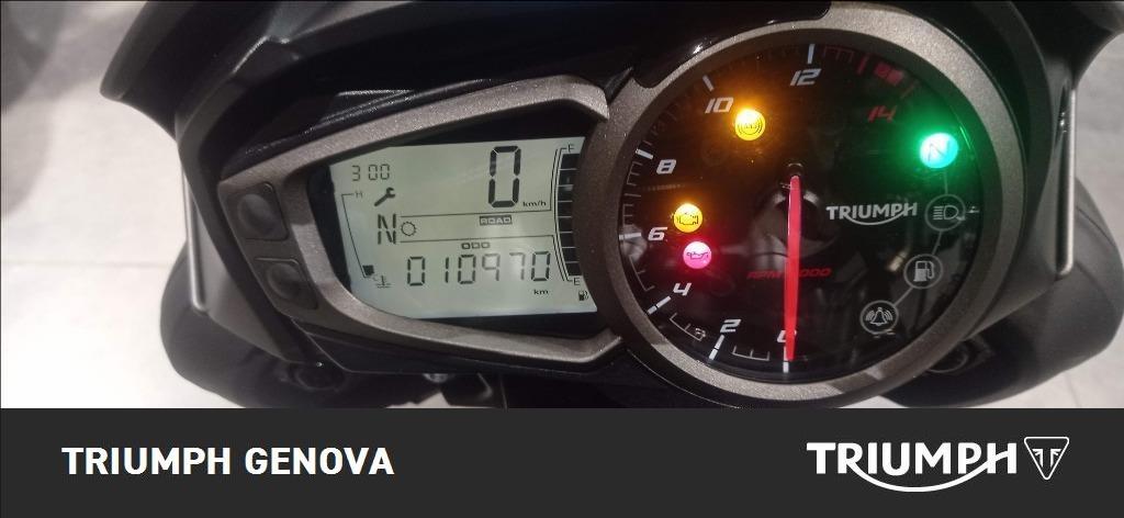 TRIUMPH Street Triple 765 R