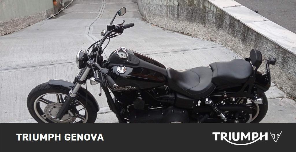 HARLEY DAVIDSON Dyna Street Bob 1584 