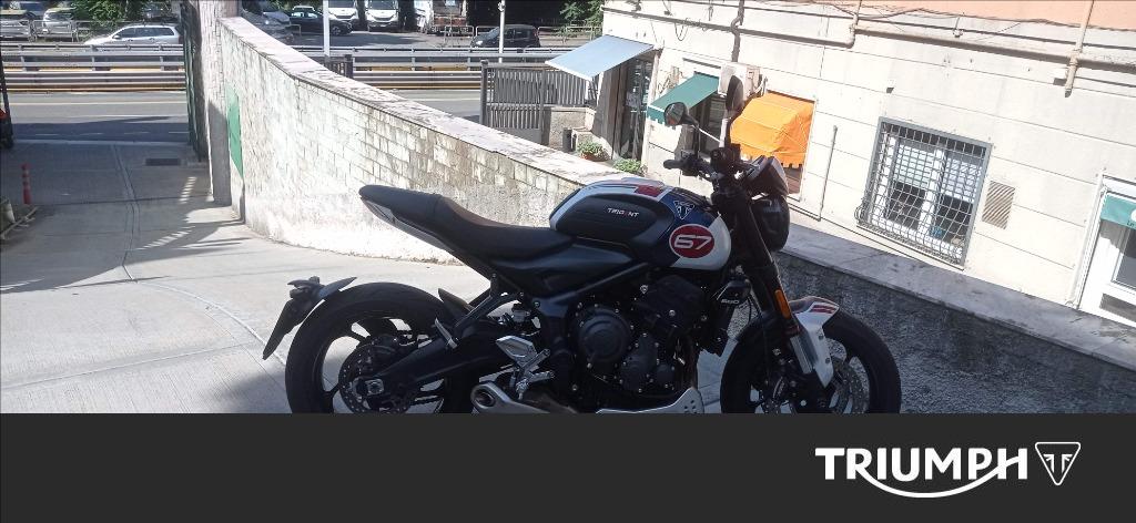 TRIUMPH Trident 660 Triple Tribute Abs