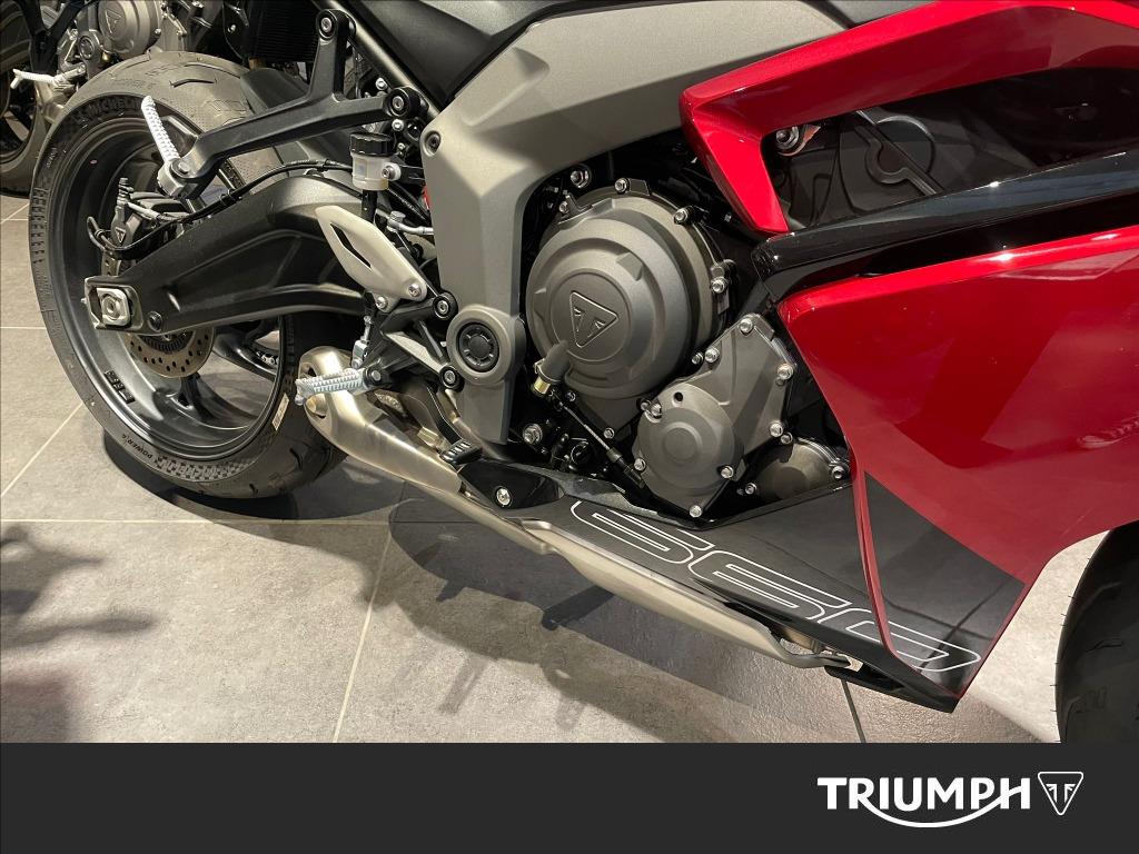 TRIUMPH Daytona 660 Abs