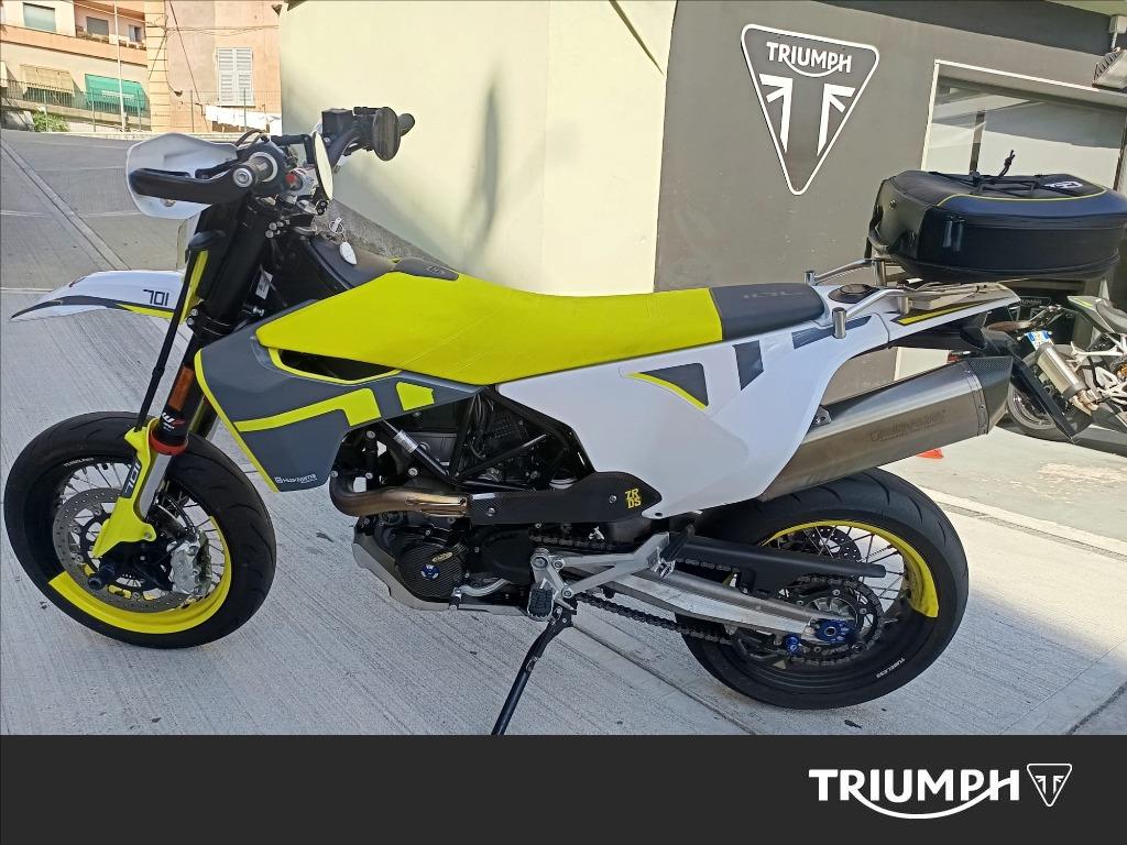 HUSQVARNA Supermoto 701 4T 
