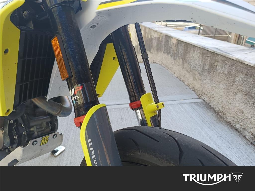 HUSQVARNA Supermoto 701 4T 
