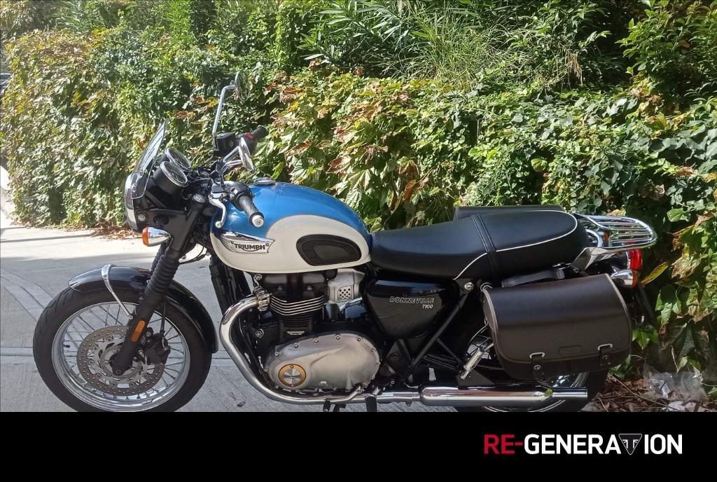 TRIUMPH Bonneville 900 T100 