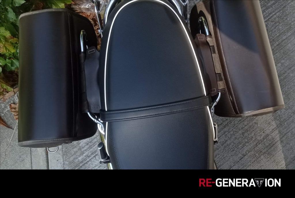 TRIUMPH Bonneville 900 T100 