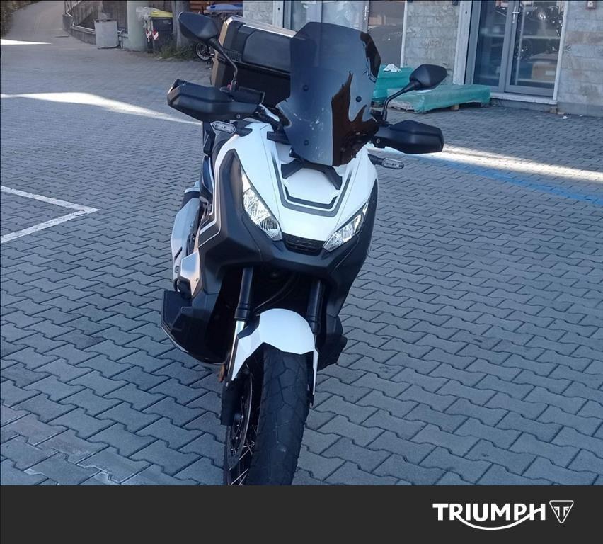 HONDA X-ADV 750 DCT Abs