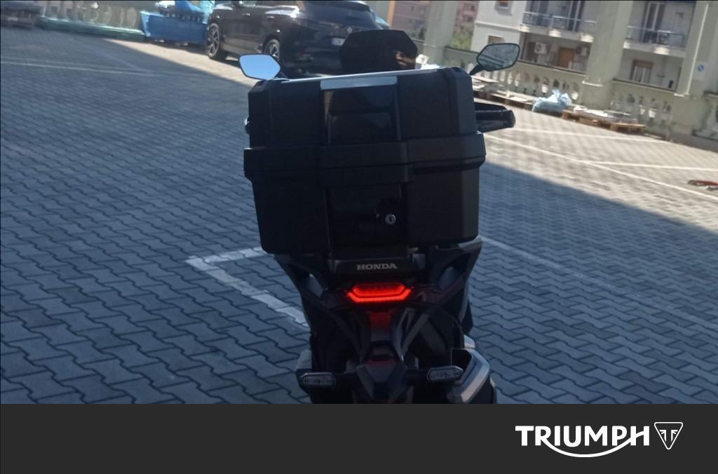 HONDA X-ADV 750 DCT Abs