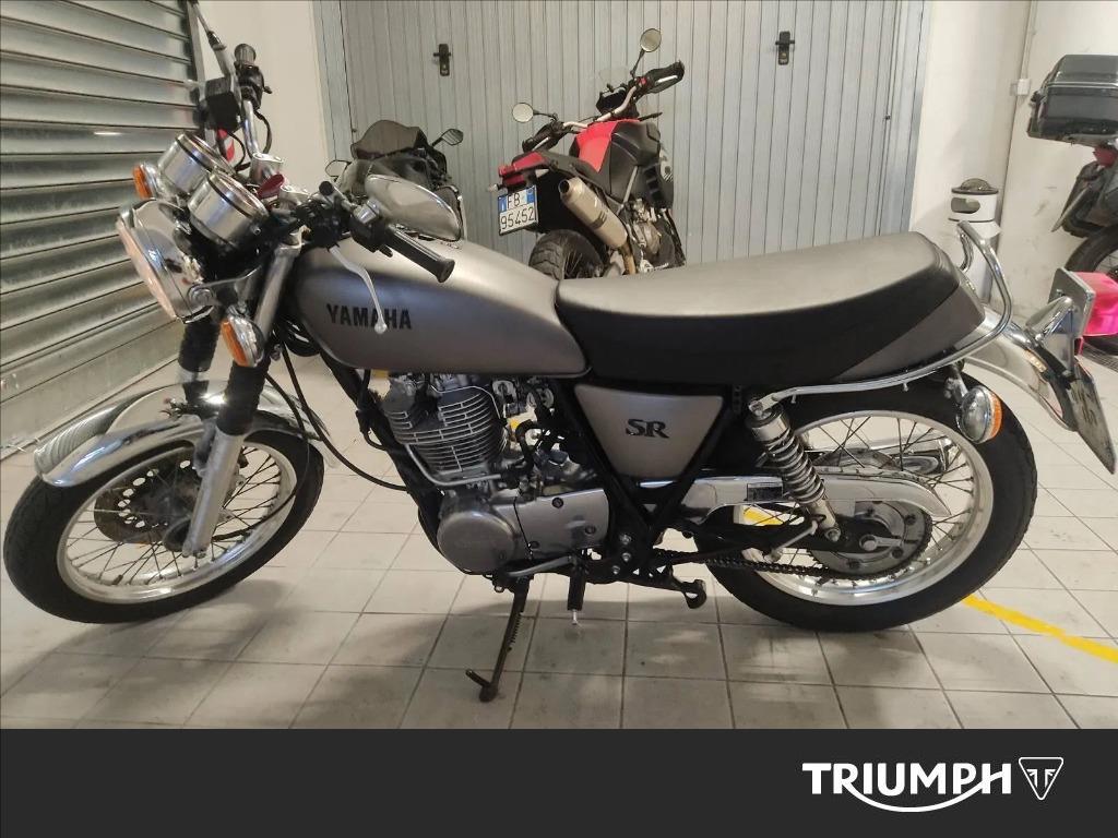 YAMAHA SR 400 