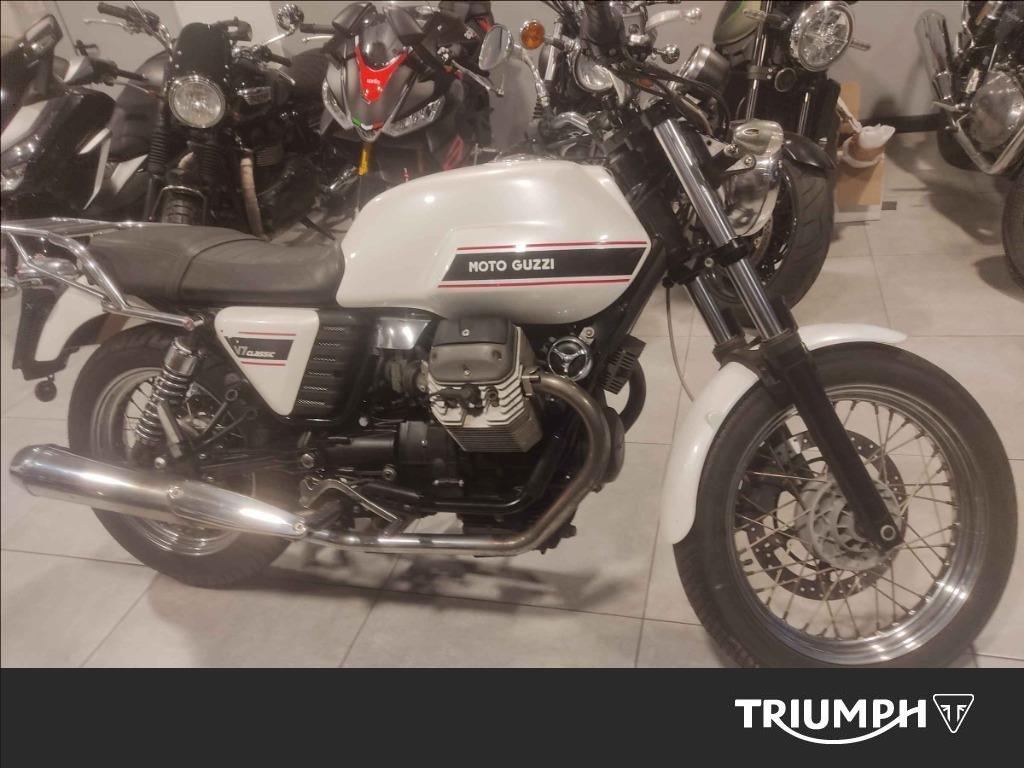 MOTO GUZZI V7 750 Classic