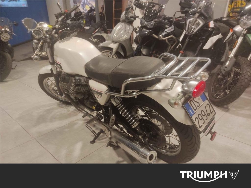 MOTO GUZZI V7 750 Classic