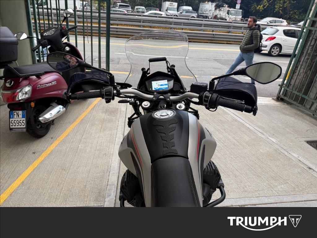 MOTO GUZZI V85 TT Travel Abs