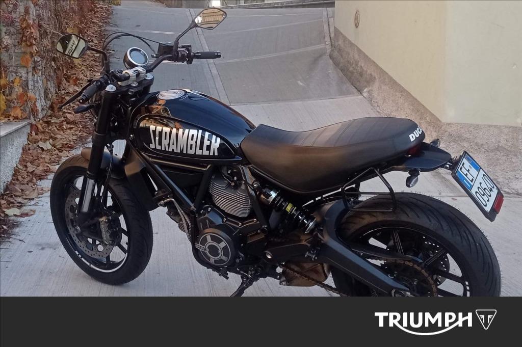 DUCATI Scrambler 800 Icon Silver