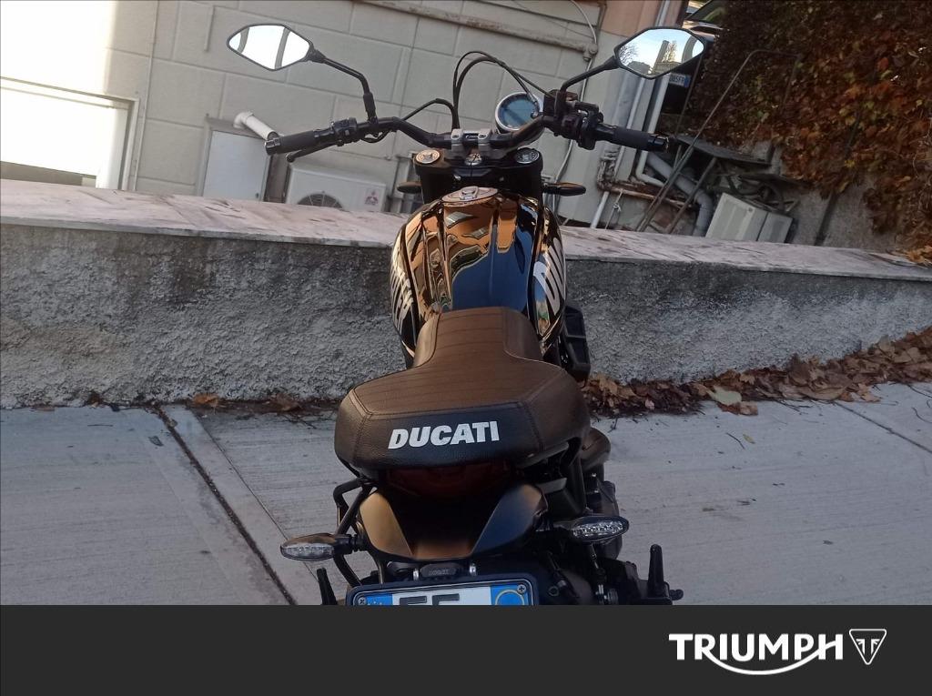 DUCATI Scrambler 800 Icon Silver