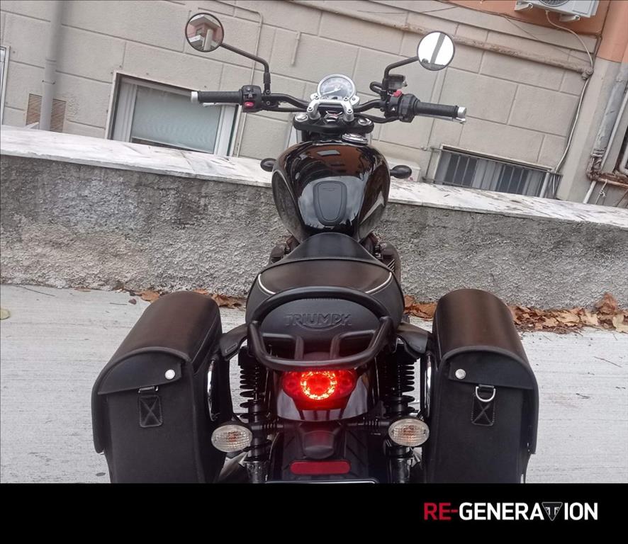 TRIUMPH Street Twin 900 