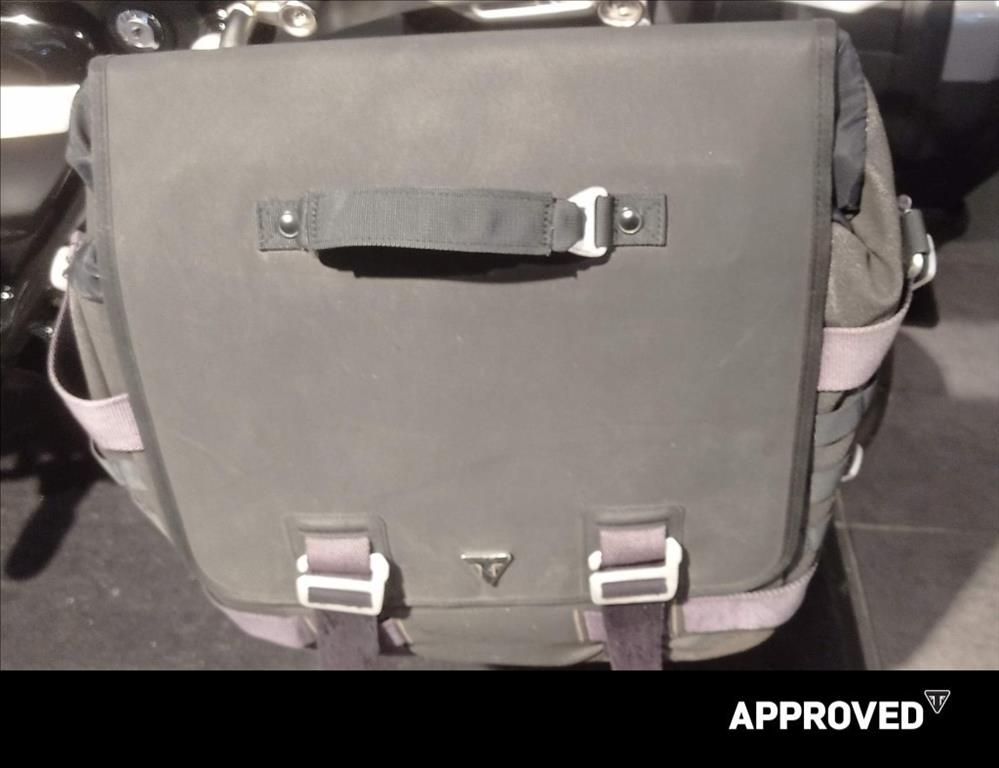 TRIUMPH Scrambler 1200 XE Chrome Edition Abs