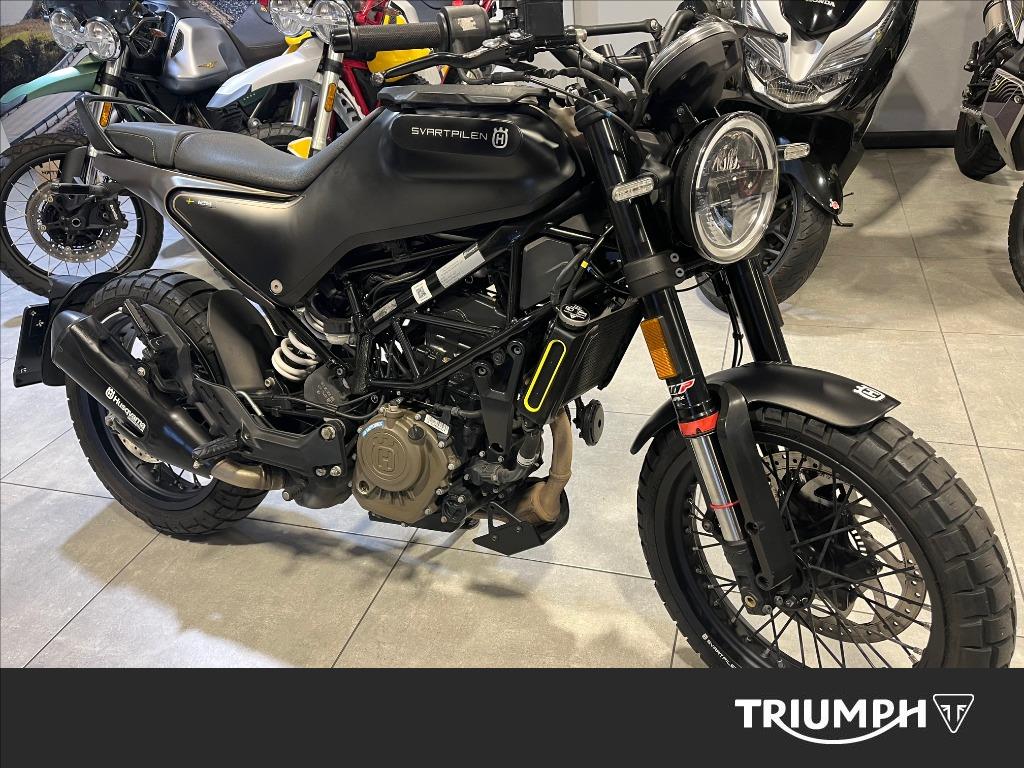 HUSQVARNA Svartpilen 125 4T