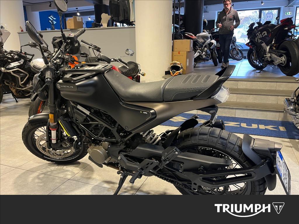 HUSQVARNA Svartpilen 125 4T