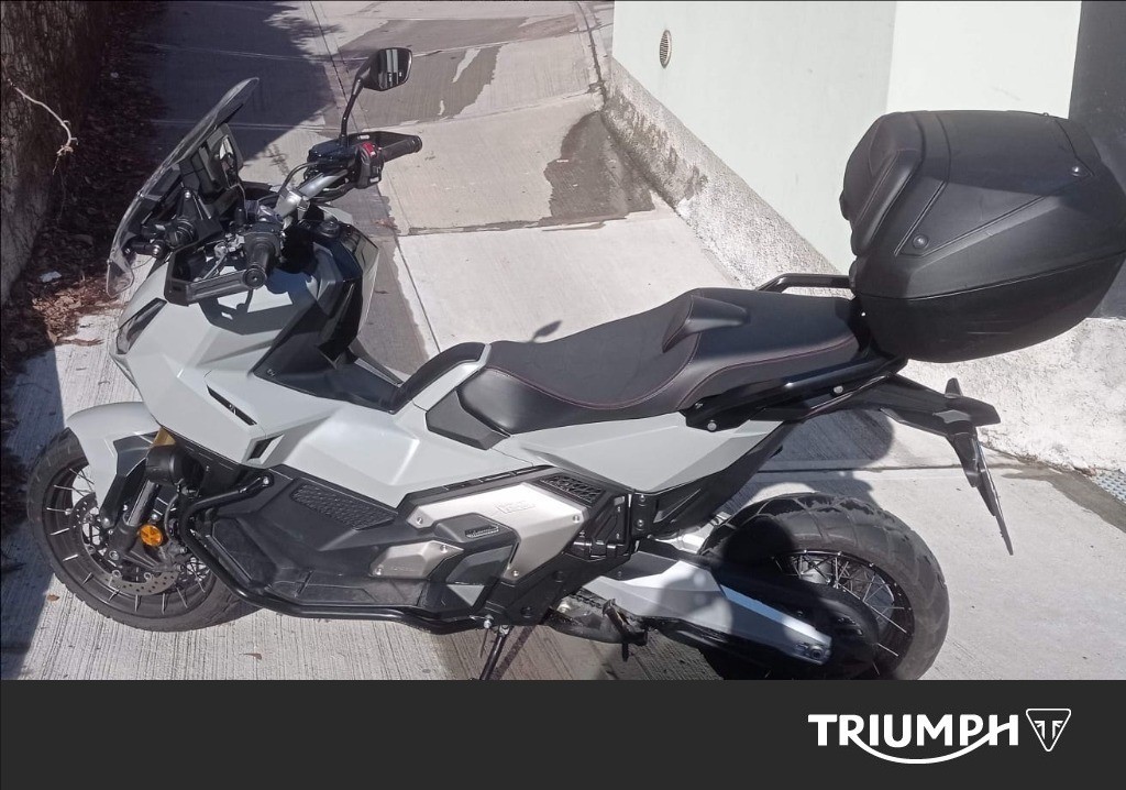 HONDA X-ADV 750 DCT Adventure Abs