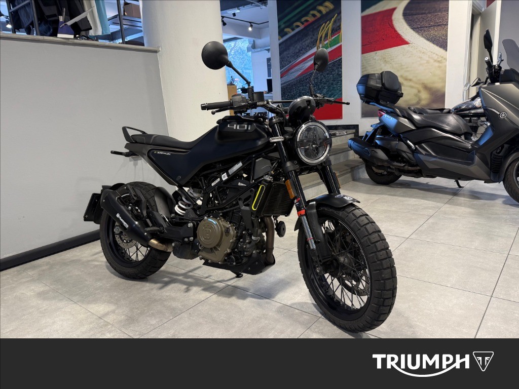 HUSQVARNA Svartpilen 401 4T