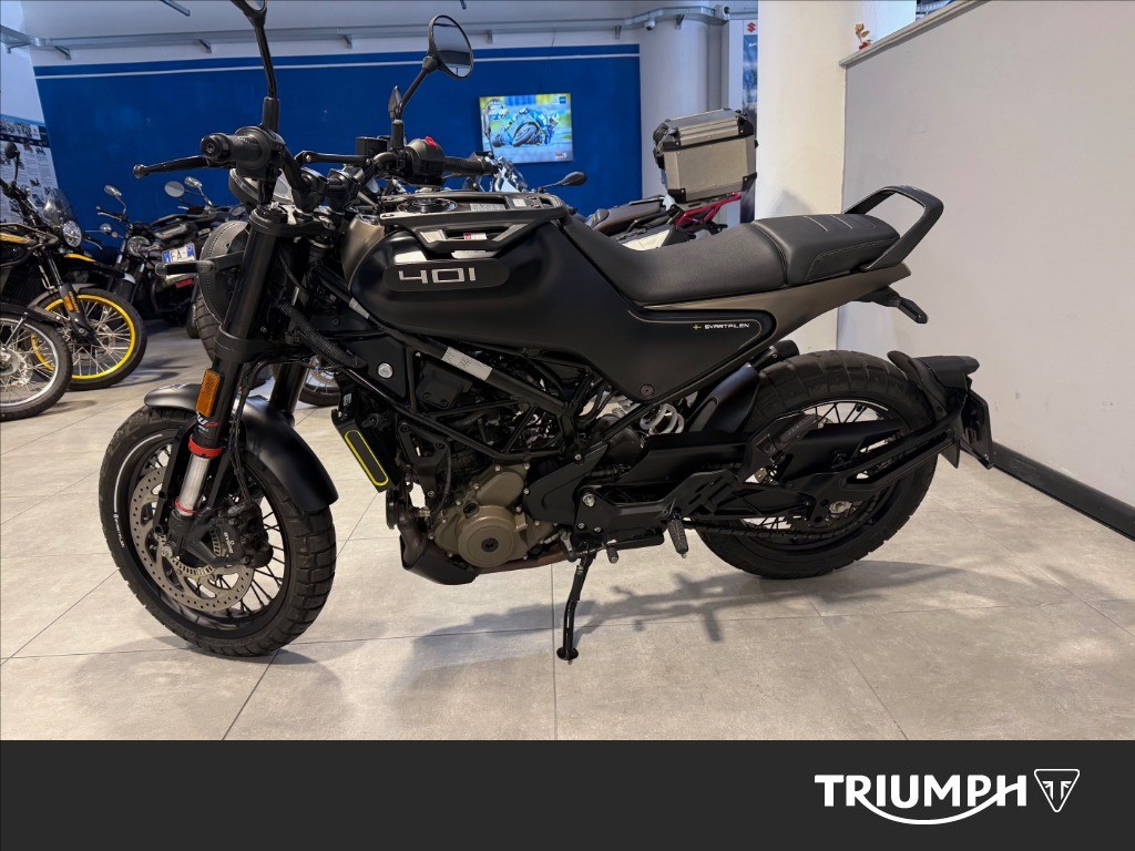 HUSQVARNA Svartpilen 401 4T