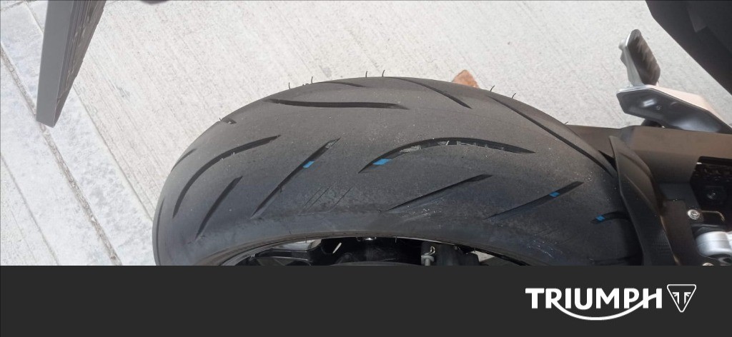 BMW F 900 R Exclusive Abs