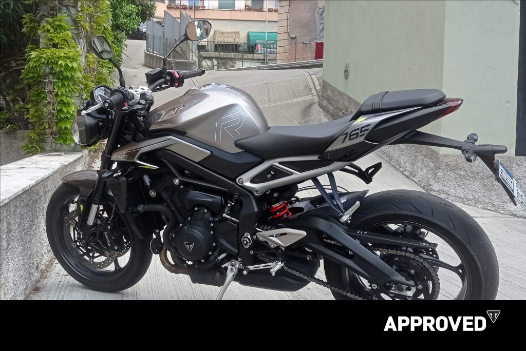 TRIUMPH Street Triple 765 R