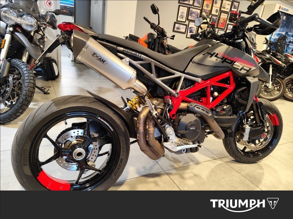 DUCATI Hypermotard 950 Red
