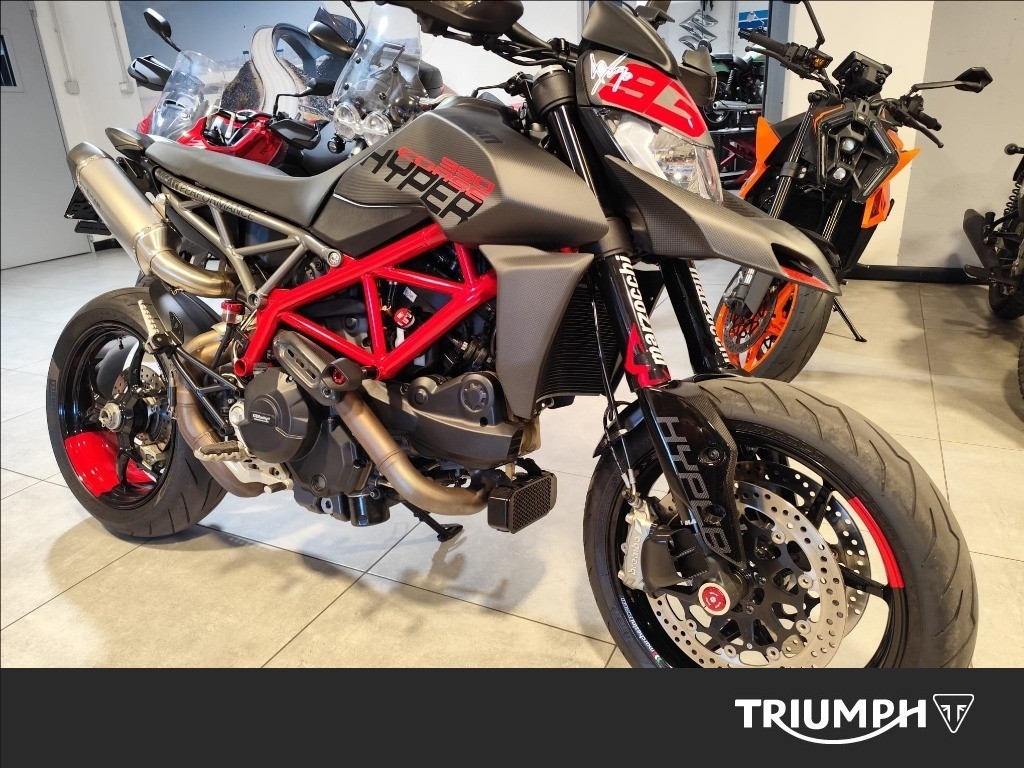 DUCATI Hypermotard 950 Red