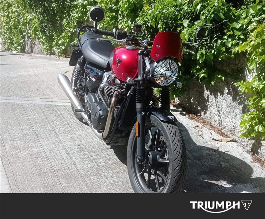 TRIUMPH Speed Twin 900 Chrome Edition Abs
