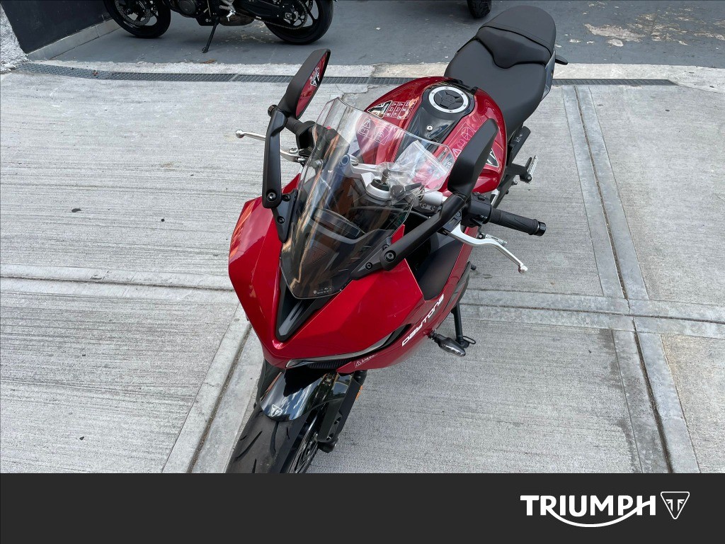 TRIUMPH Daytona 660 Abs