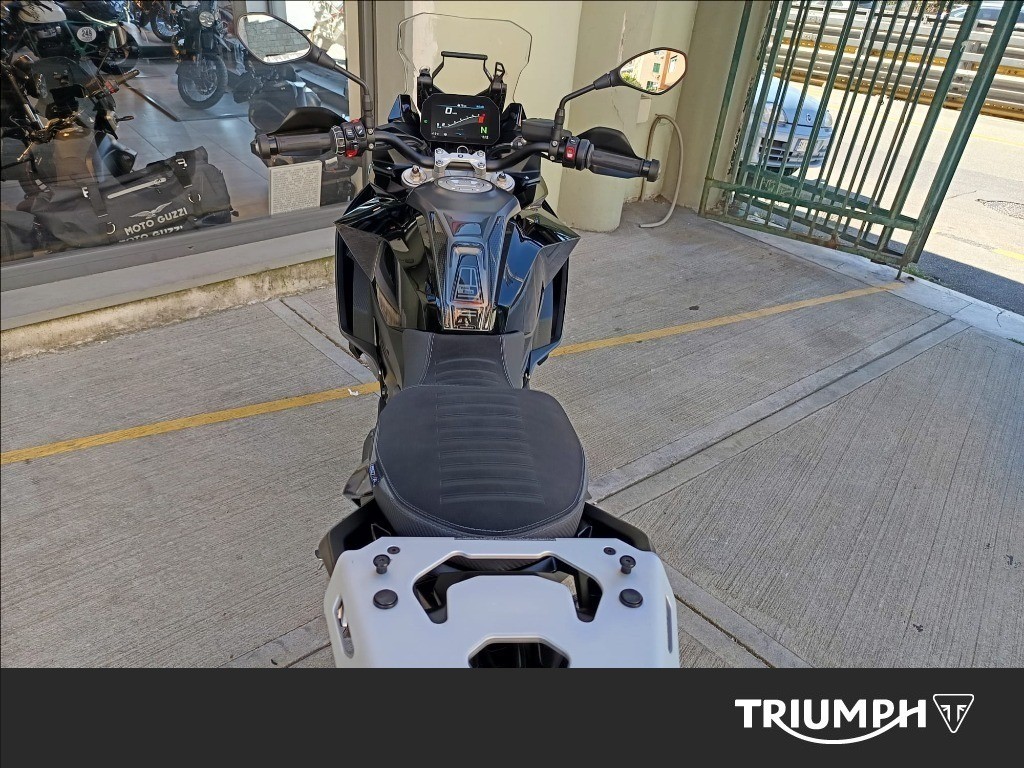 BMW F 900 XR Triple Black Abs