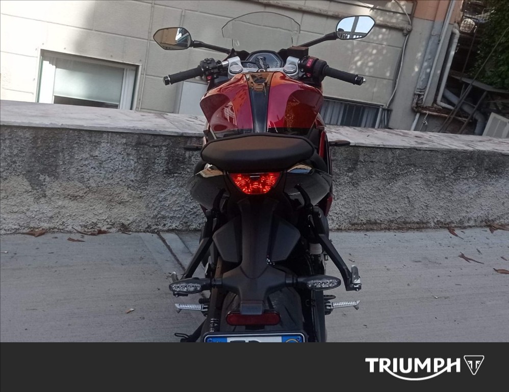 TRIUMPH Daytona 660 Abs