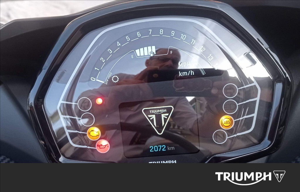 TRIUMPH Daytona 660 Abs