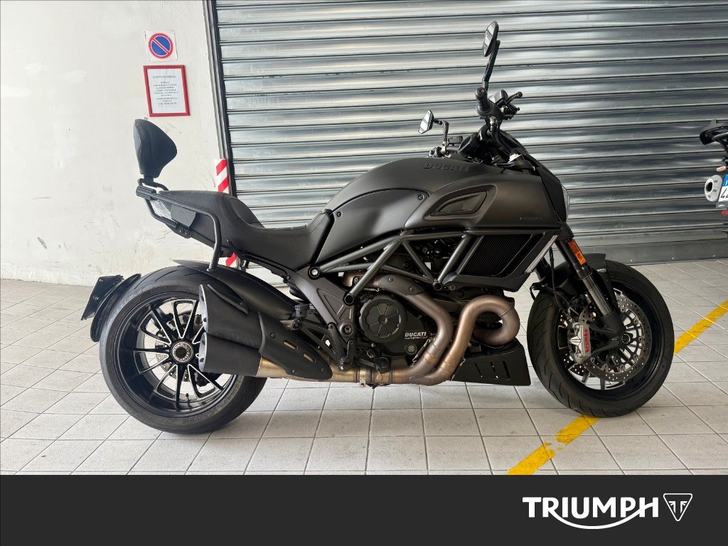 DUCATI Diavel 1199 Dark