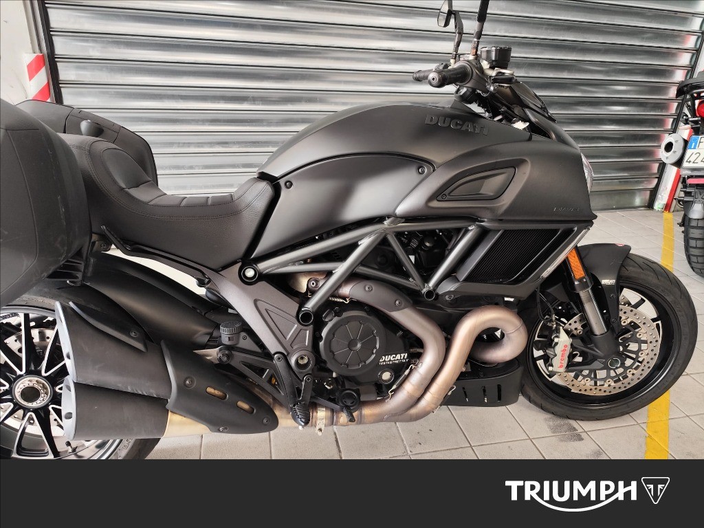 DUCATI Diavel 1199 Dark
