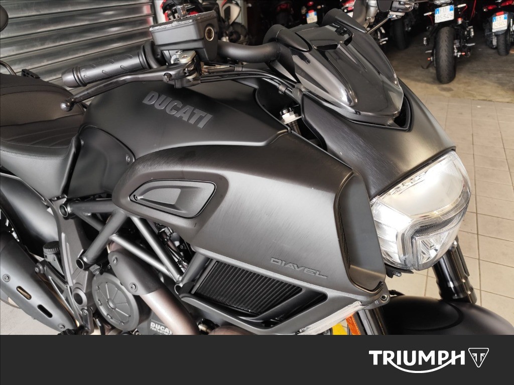 DUCATI Diavel 1199 Dark