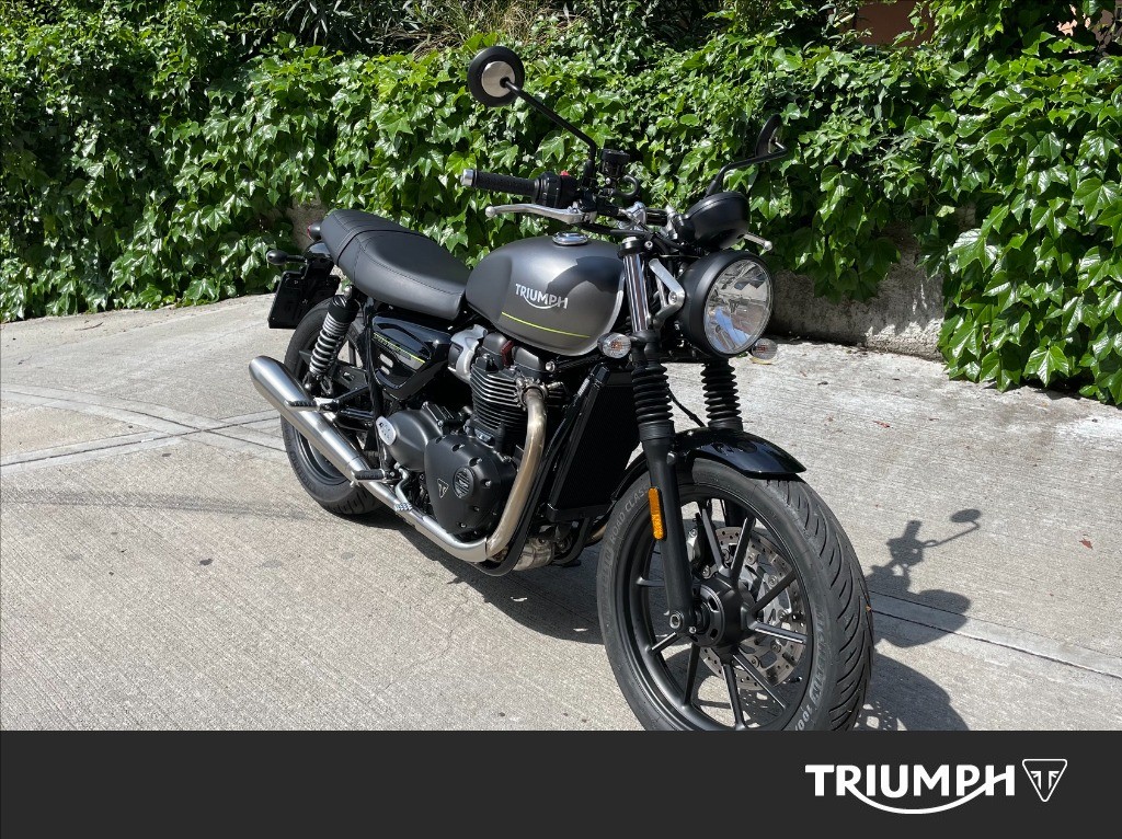 TRIUMPH Street Twin 900 