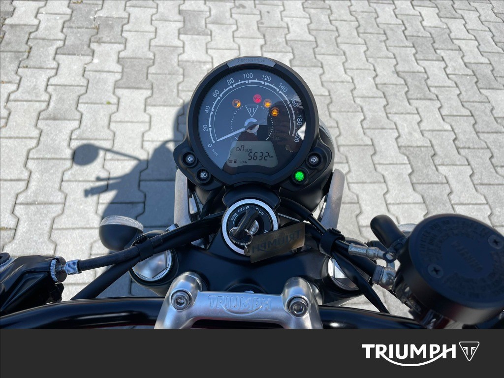 TRIUMPH Speed Twin 900 Chrome Edition Abs