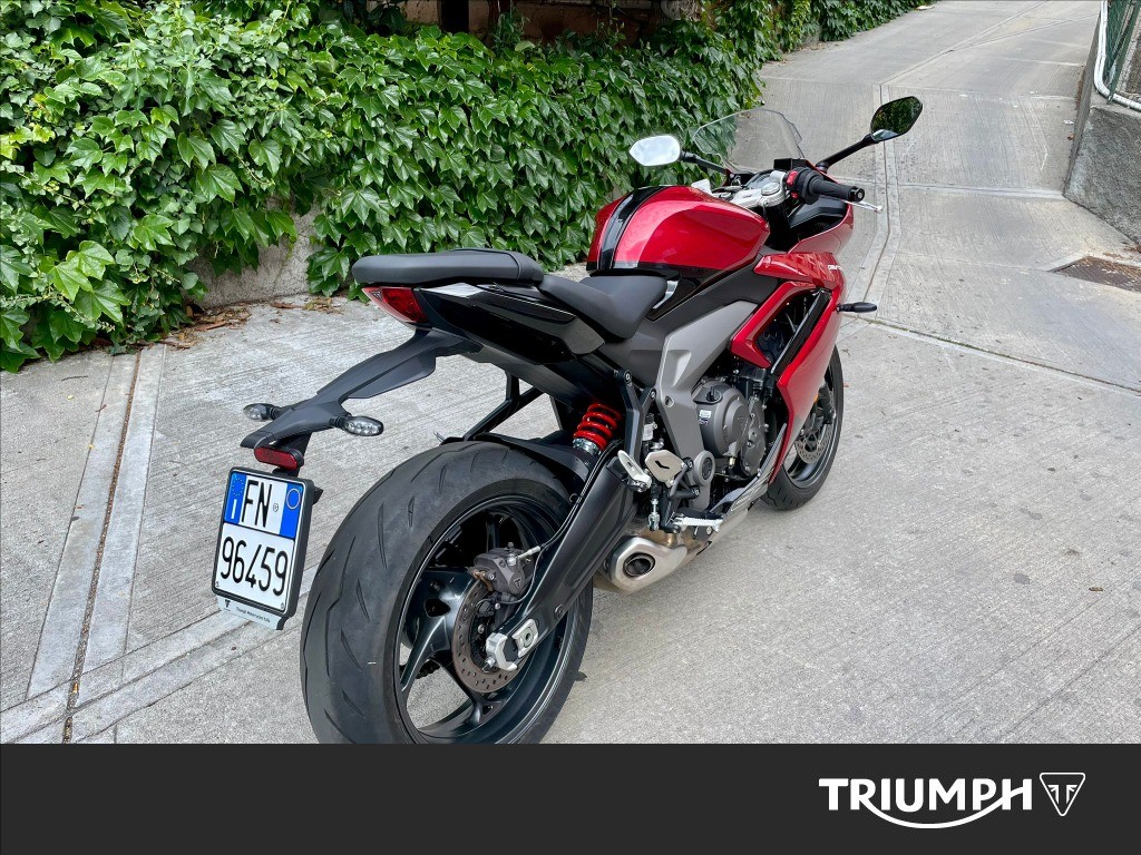 TRIUMPH Daytona 660 Abs