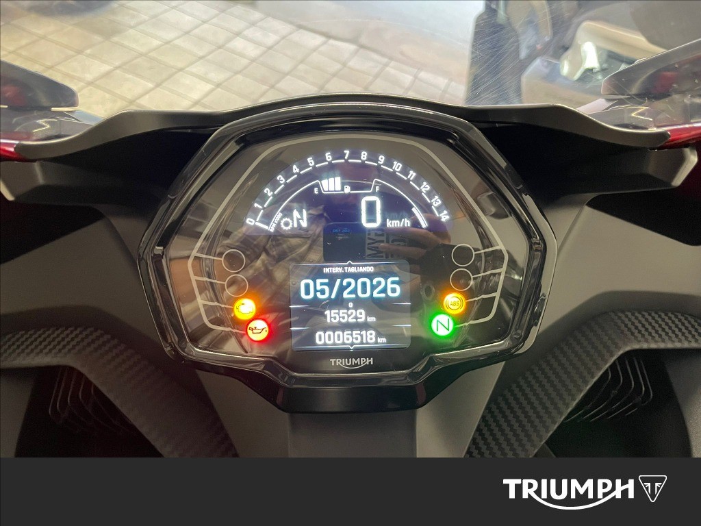 TRIUMPH Daytona 660 Abs