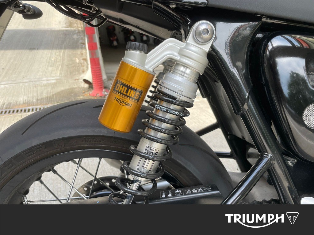 TRIUMPH Thruxton 1200 RS