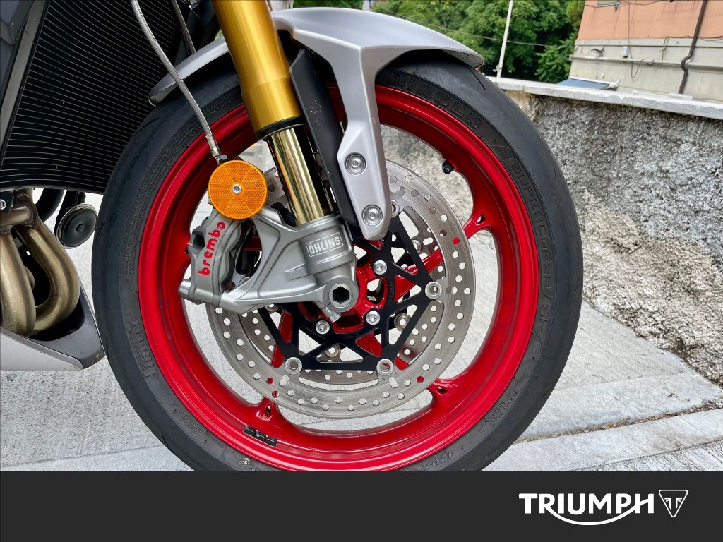 TRIUMPH Street Triple 765 RX