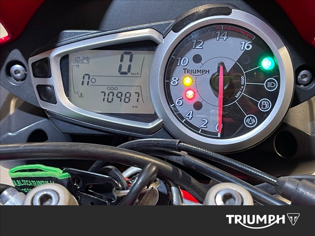 TRIUMPH Street Triple 675 R Abs