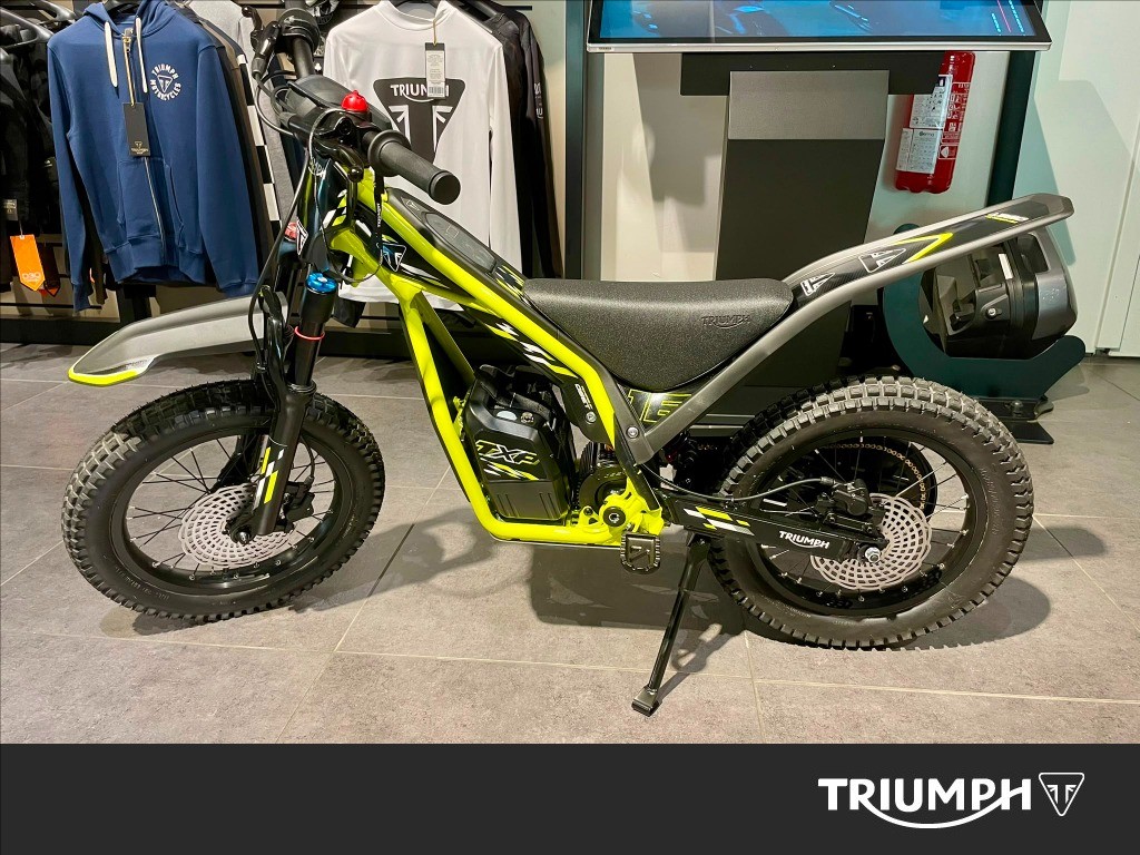 TRIUMPH TXP 16 