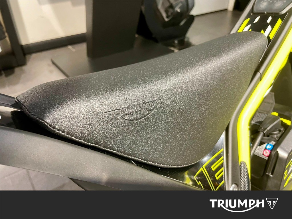 TRIUMPH TXP 16 