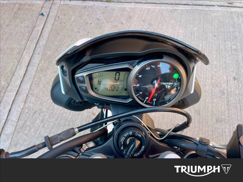 TRIUMPH Street Triple 660 S A2