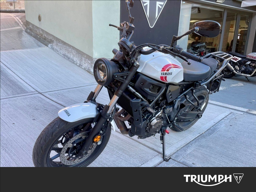 YAMAHA XSR 700 Abs