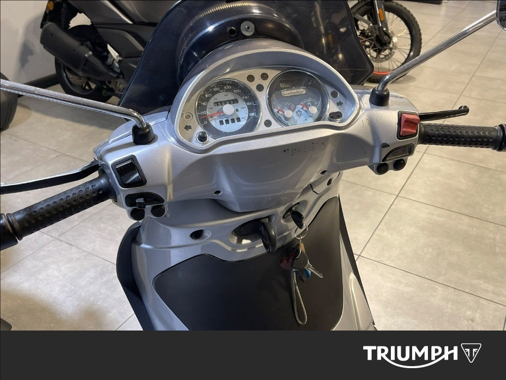 PIAGGIO Beverly 500 