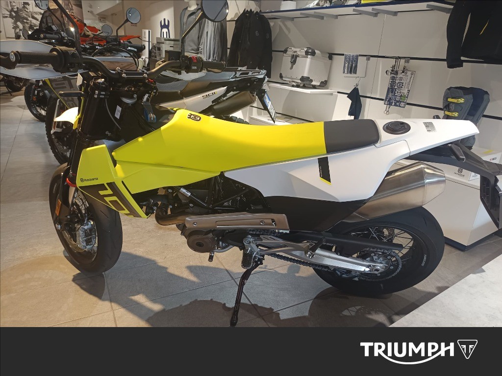HUSQVARNA Supermoto 701 4T 