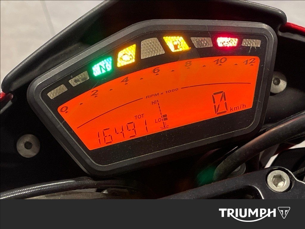 DUCATI Hypermotard 796 red